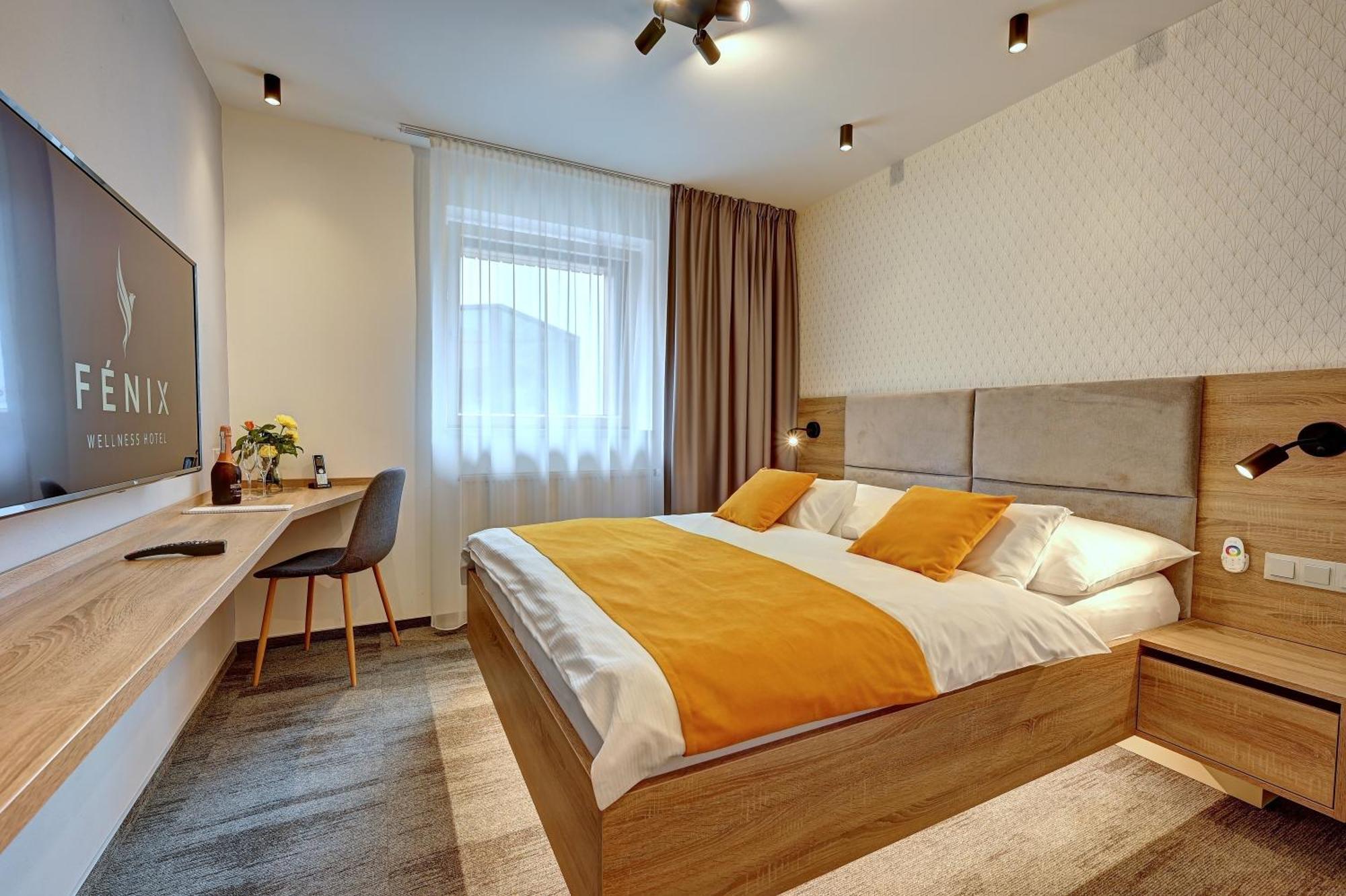Wellness Hotel Fénix Liberec Exterior foto
